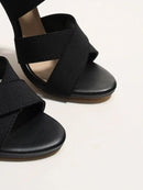 Sandália de salto alto gladiadora com zíper