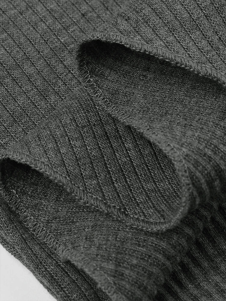 Blusa Assimétrica Feminina com Manga Comprida