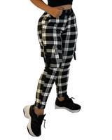 Calça Xadrez com bolsos