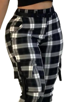 Calça Xadrez com bolsos